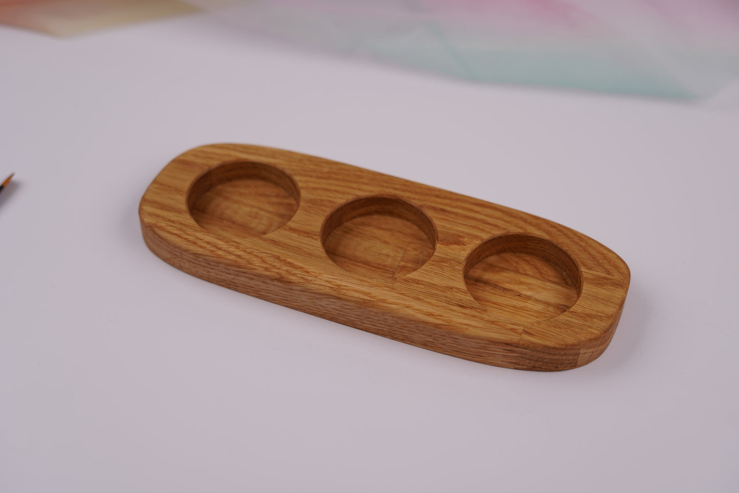 Holzhalter aus geölter Eiche – gerade mit 3 Schraubgläsern für Aquarellfarben