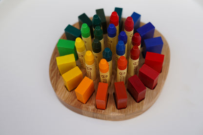 Handgefertigter runder Waldorf Stifthalter 16 × 15 cm aus geöltem Eichenholz, passend für Stockmar Produkte